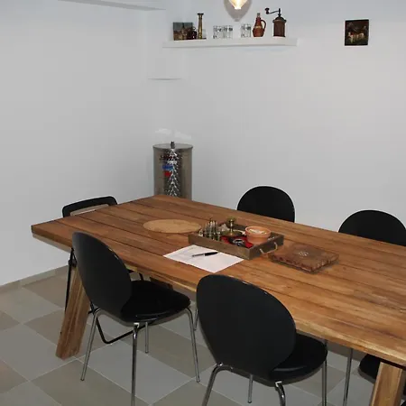 More&more ヴィラ Linardići